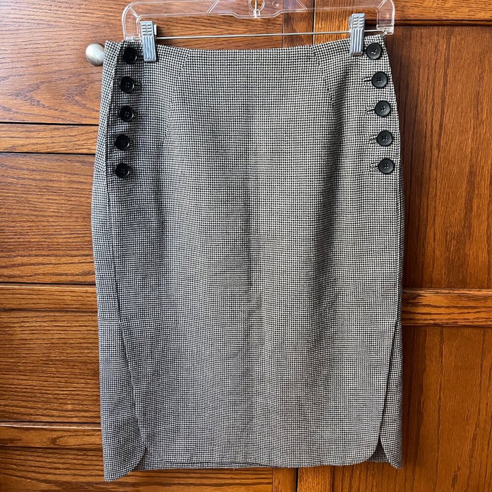 Club Monaco - Houndstooth patterned skirt black grey